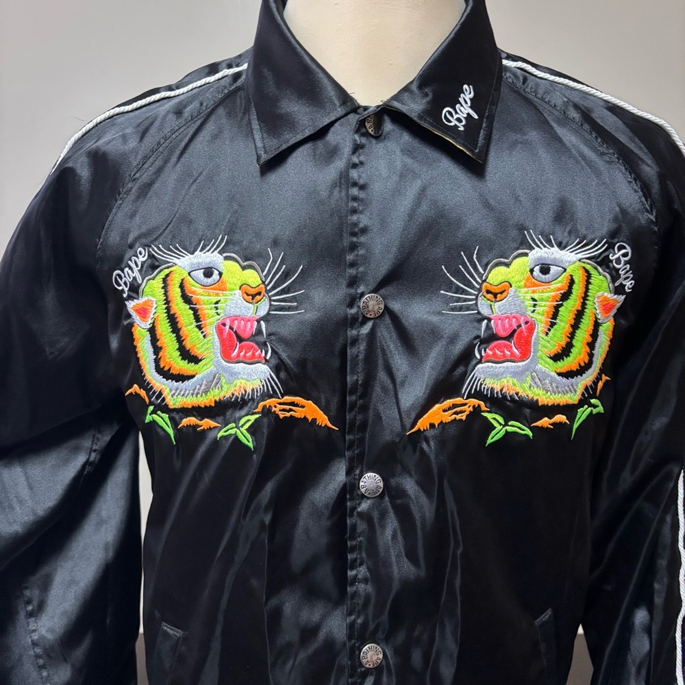🔥 BAPE Japan Mens Silk Tiger Embroidered Sukajan Jacket L Black Gold 🔥 - Picture 5 of 16
